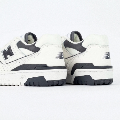 Tênis New Balance 550 Bege/preto