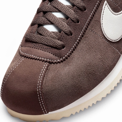 Tênis Nike Cortez Se Marrom