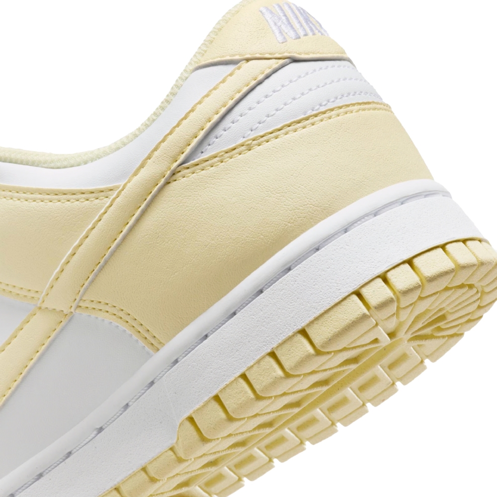 Tênis Nike W Dunk Low Next Nature ''alabaster'' Amarelo