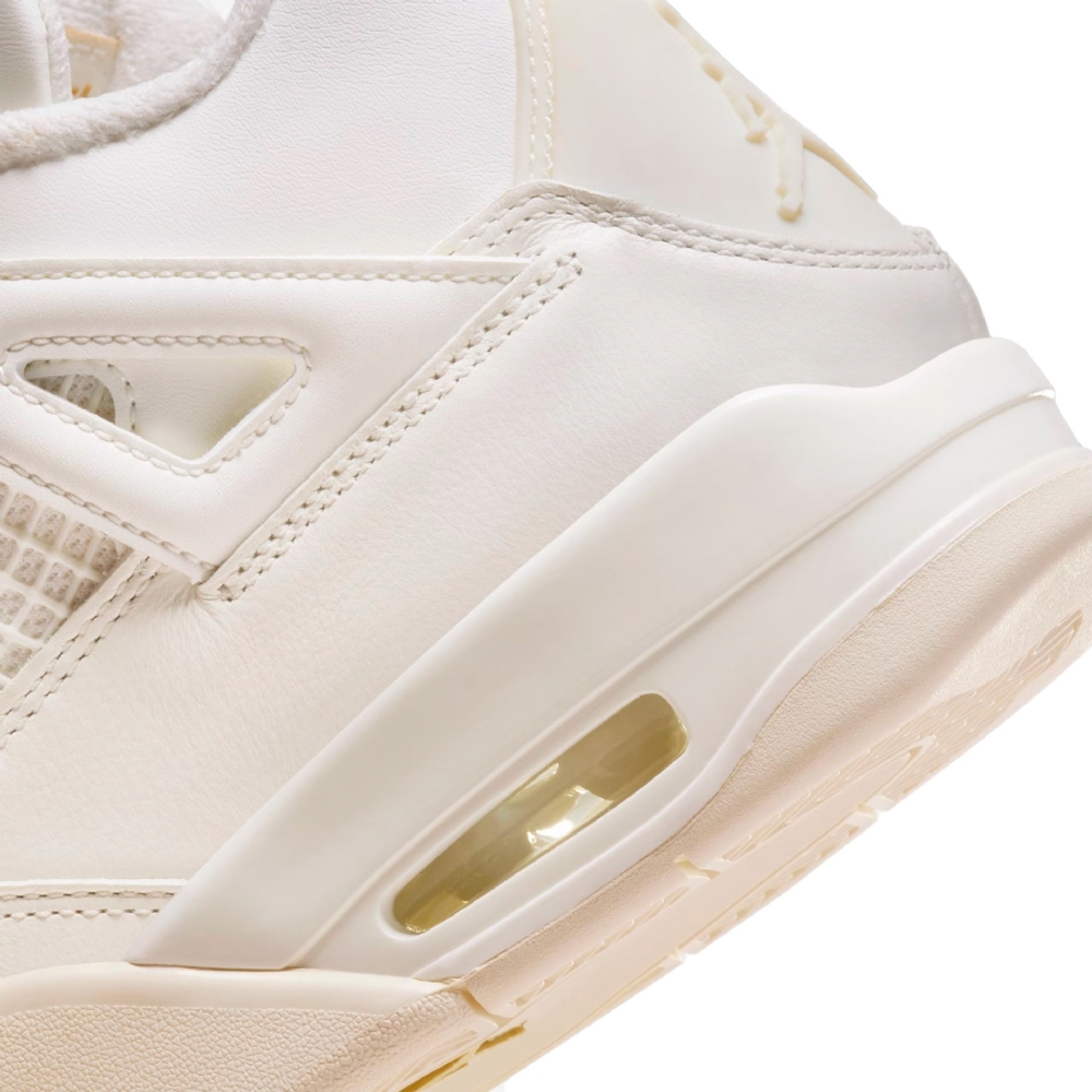 Tênis Feminino Nike Air Jordan 4 Retro ''metallic Gold'' Branco