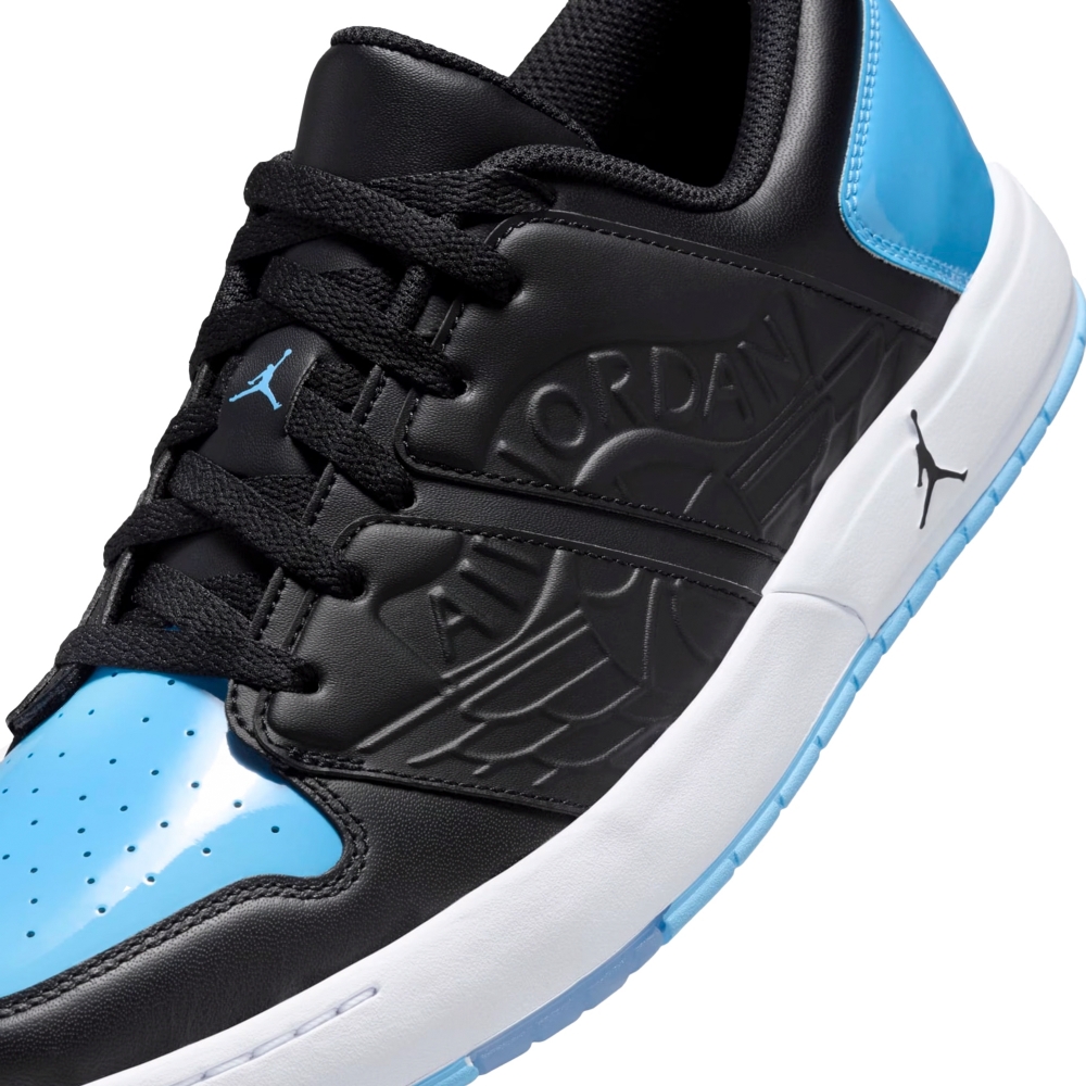 Tênis Nike Air Jordan 1 Low 