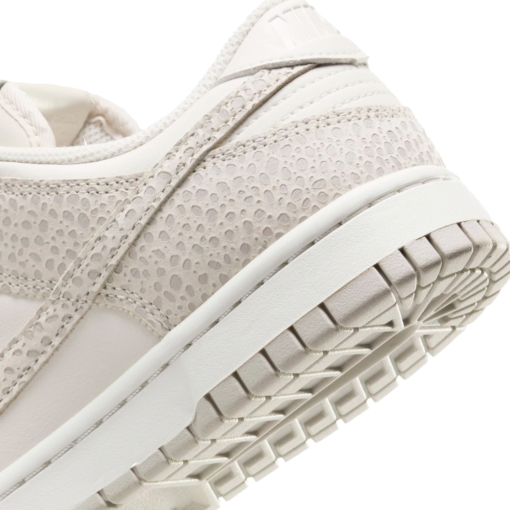 Nike Dunk Low Safari “phantom” Branco/cinza