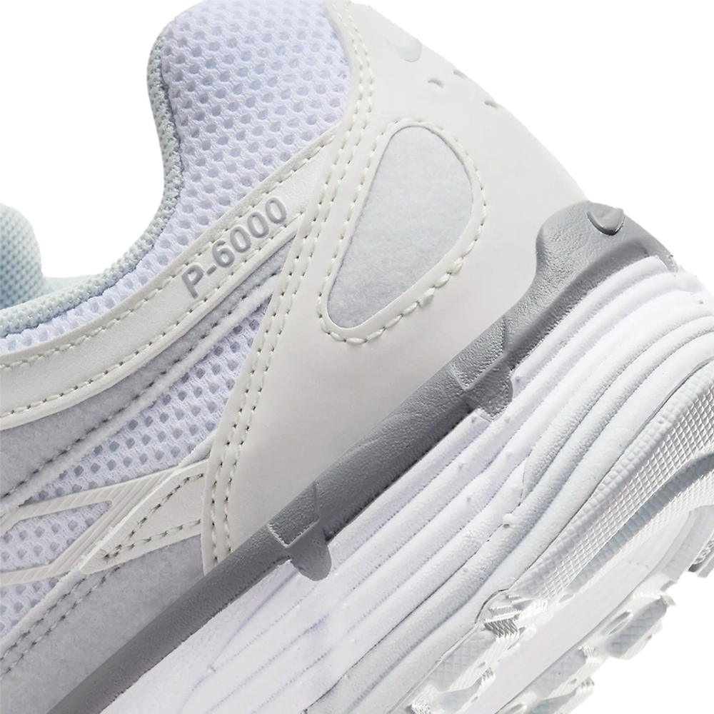 Tênis Nike Women's P-6000 "summit White" Cinza