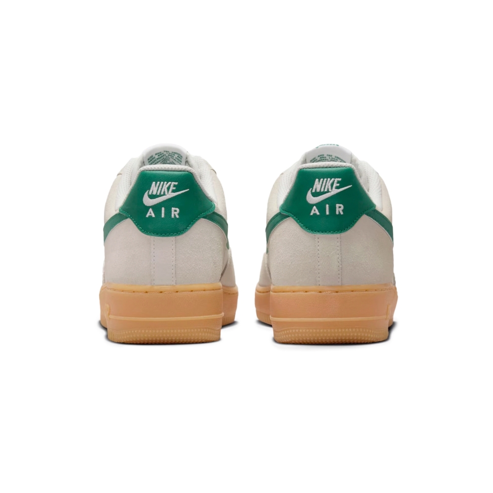 Tênis Nike Air Force 1 Low 