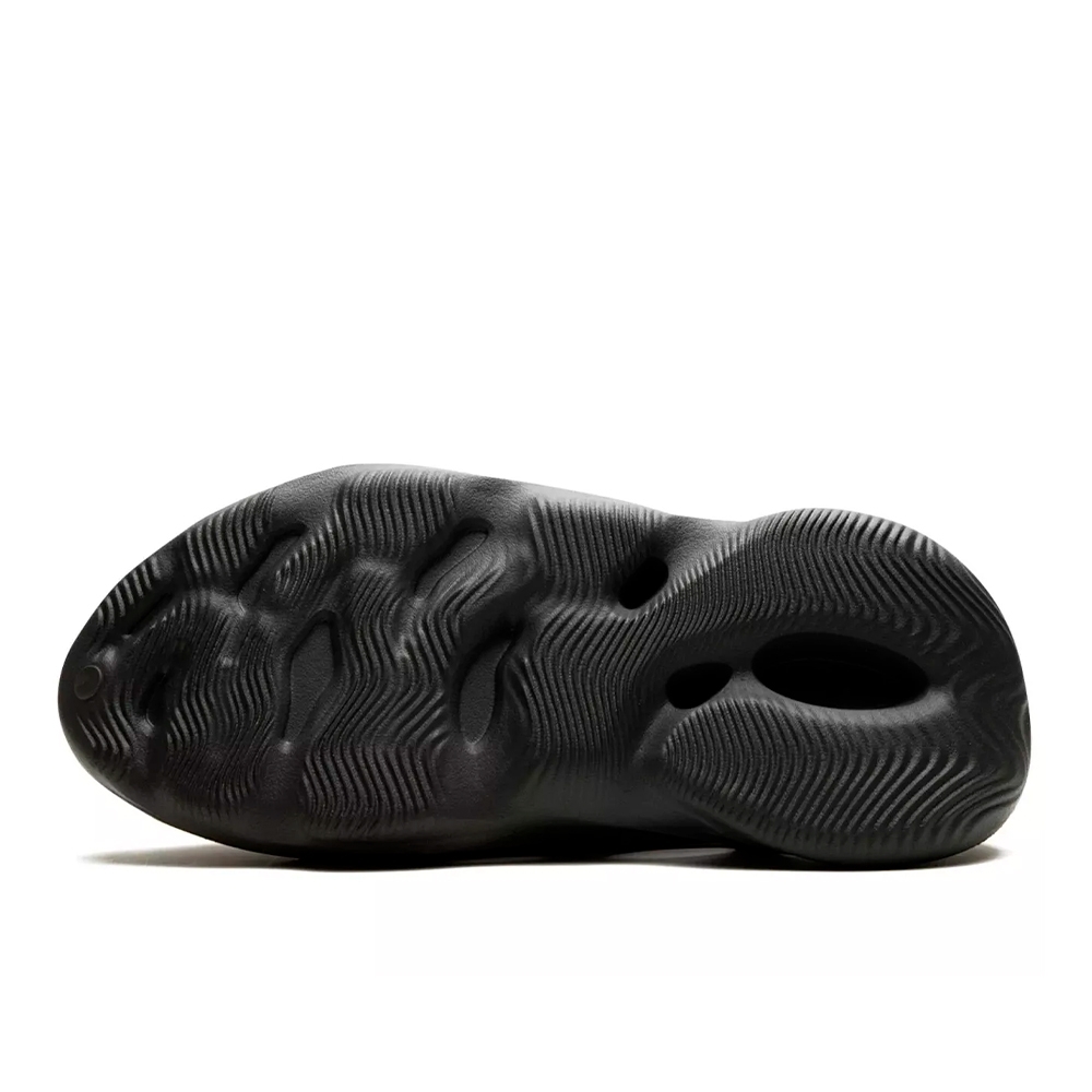 Chinelo Adidas Yeezy Foam Runner 