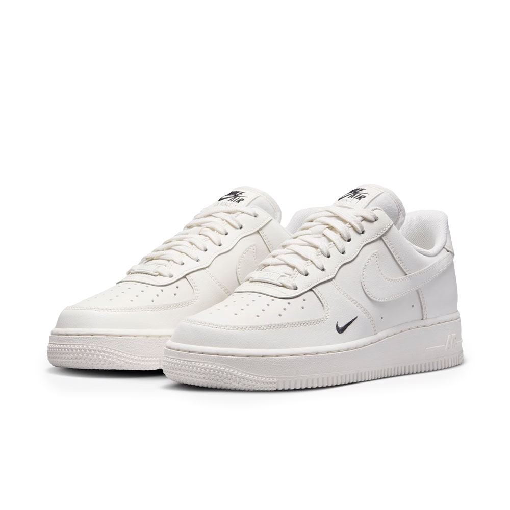 Tênis Nike Feminino Air Force 1 ''sail'' Branco
