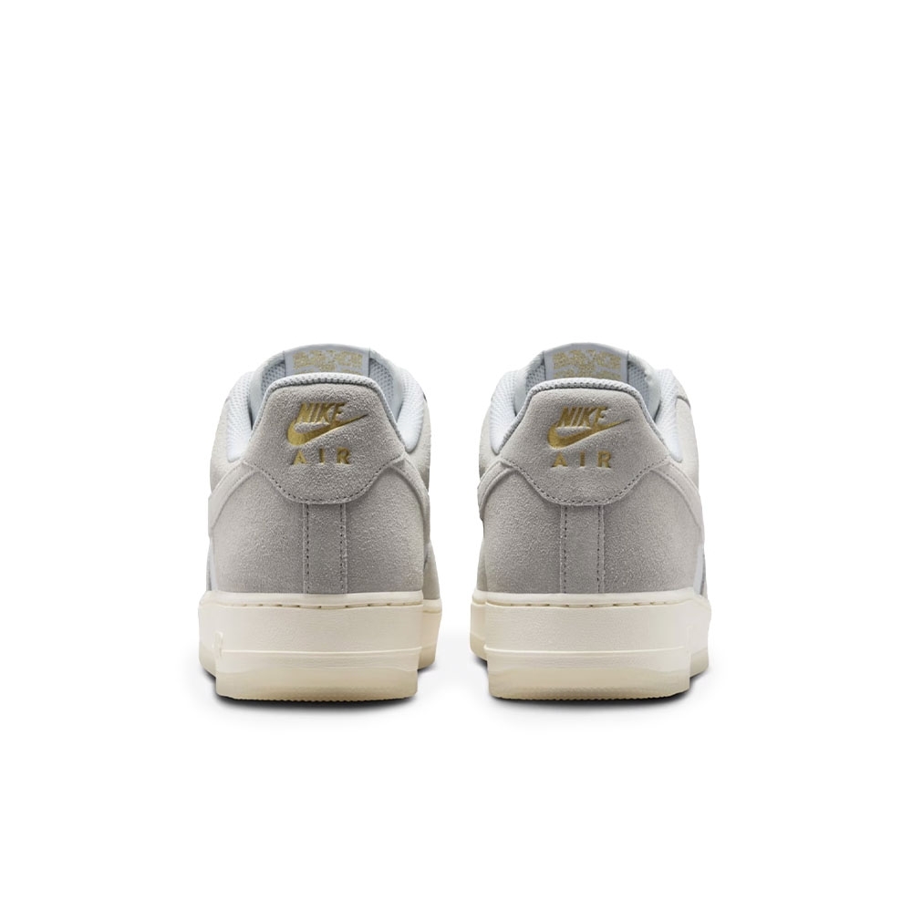Tenis Nike Air Force 1 '07 Lv8 Cinza