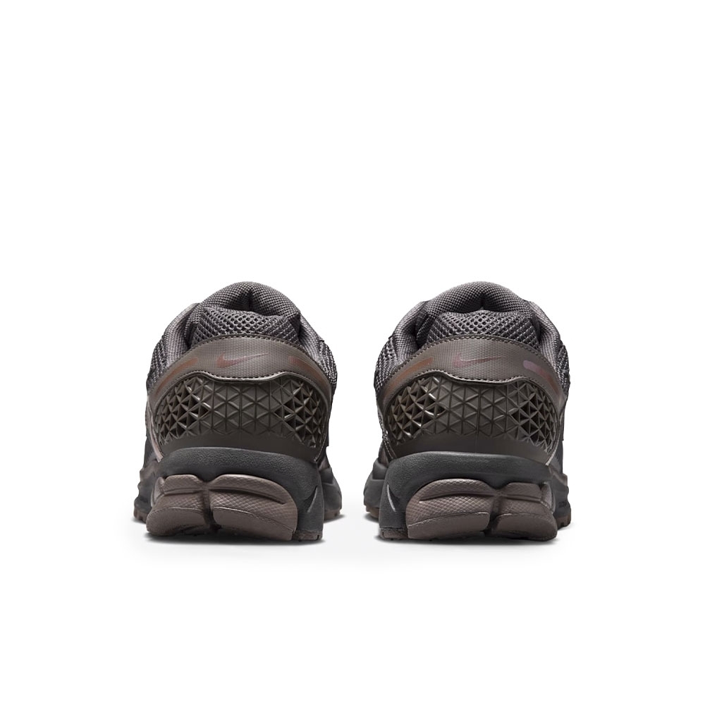 Tenis Nike Zoom Vomero 5 "cave Stone" Marrom