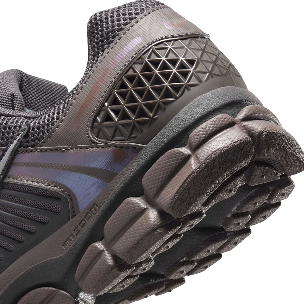 Tenis Nike Zoom Vomero 5 "cave Stone" Marrom