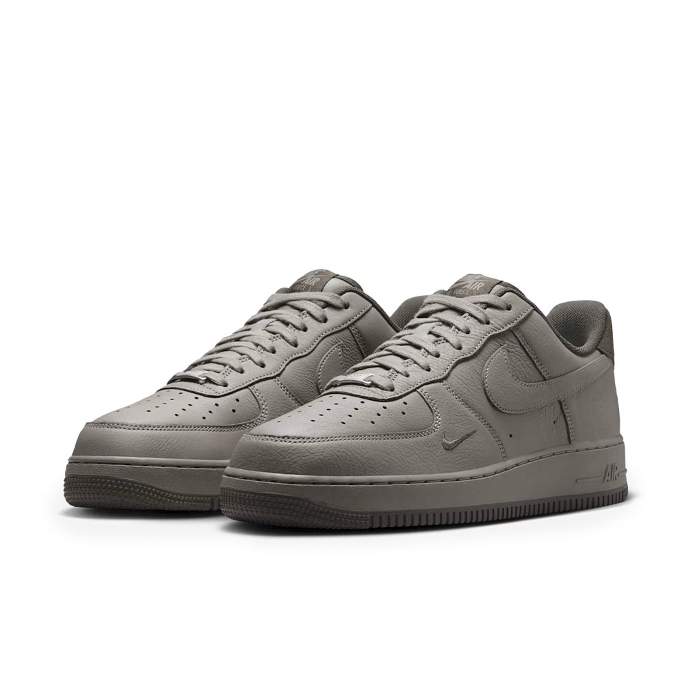 Tenis Nike Air Force 1 Low '07 Lv8 " Light Army Cargo Khaki " Verde
