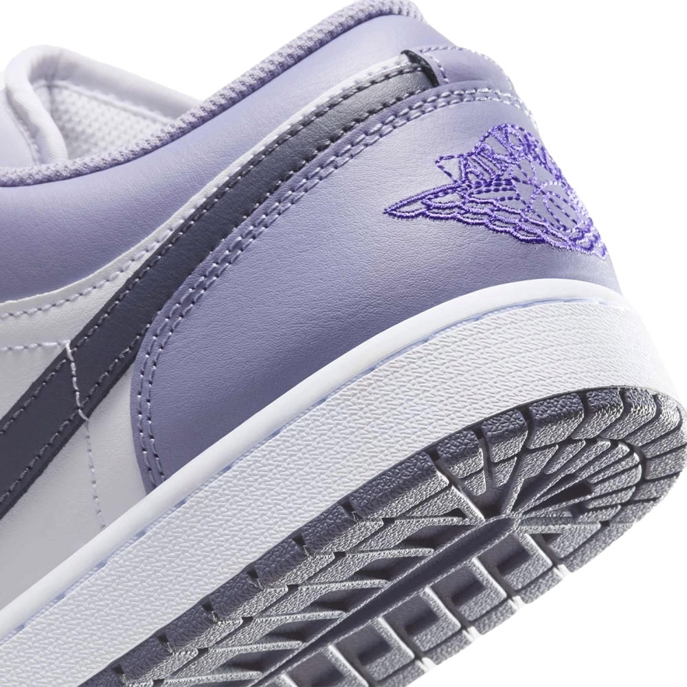 Tênis Air Jordan 1 Low Branco/lilás