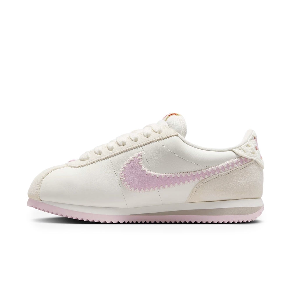 Tenis Nike Cortez Valentine's Day Branco/rosa