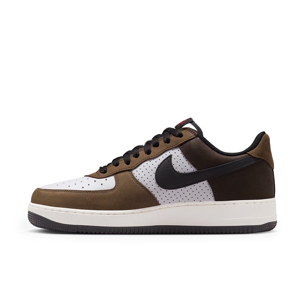 Tenis Nike Air Force 1 Low Retro Branco/marrom