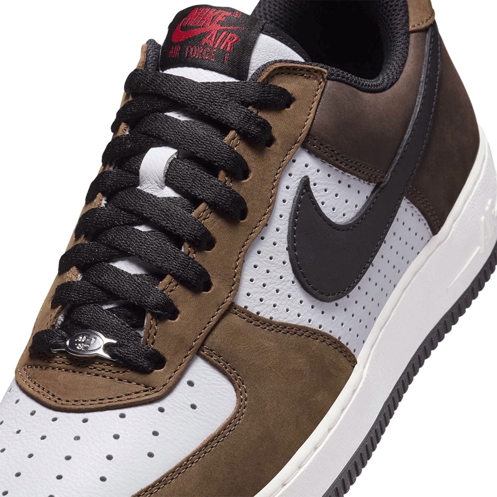 Tenis Nike Air Force 1 Low Retro Branco/marrom