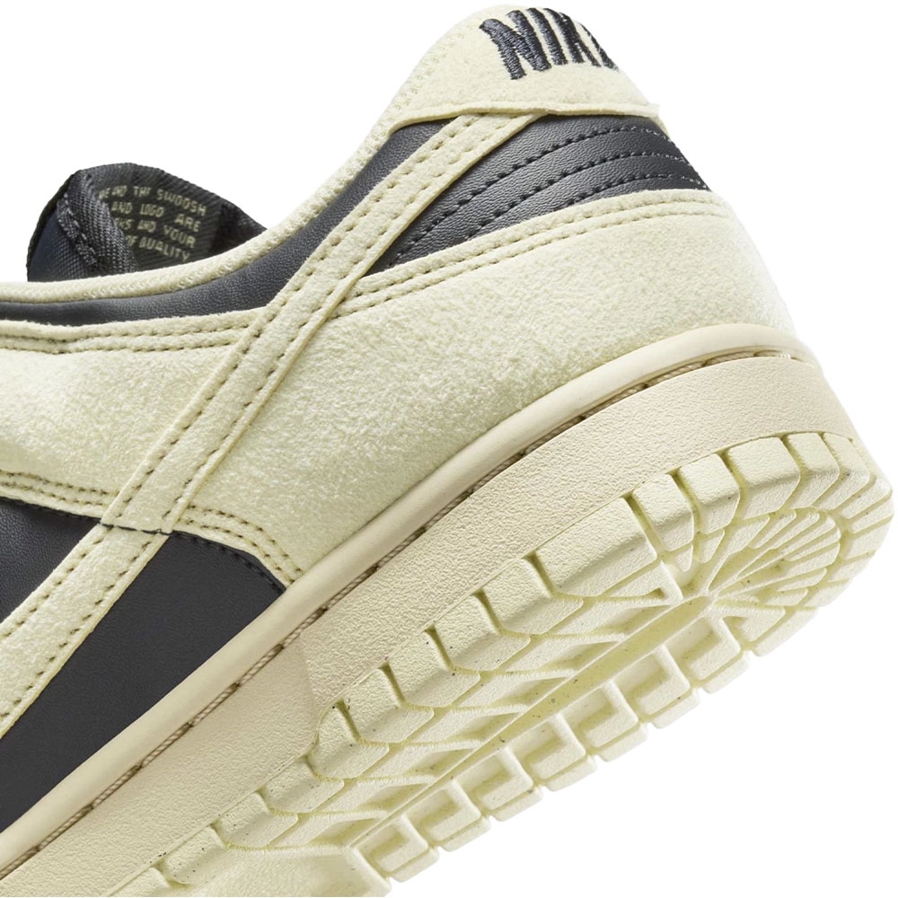 Tenis Nike W Dunk Low Preto/bege