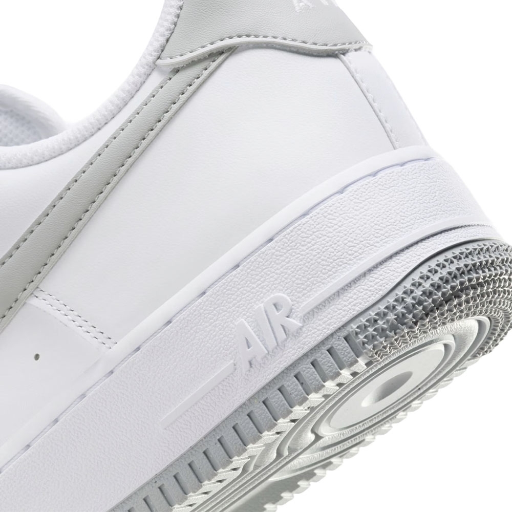Tênis Nike Air Force 1 '07 Branco/cinza