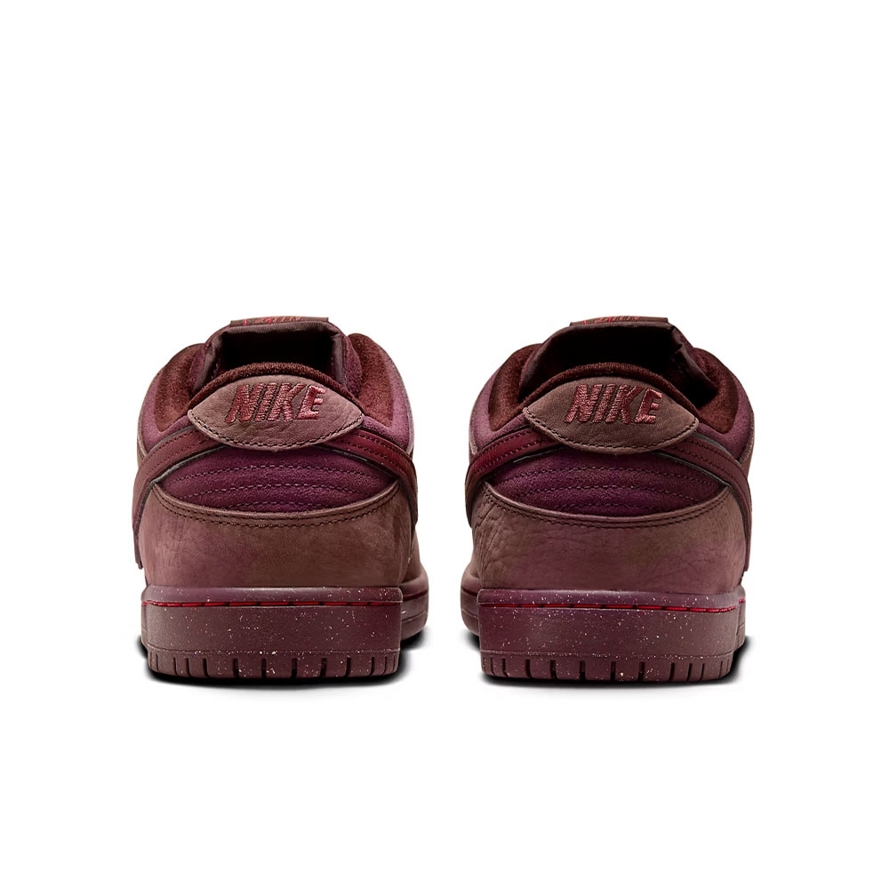 Tênis Nike Dunk Sb Low " City Of Love " Vinho