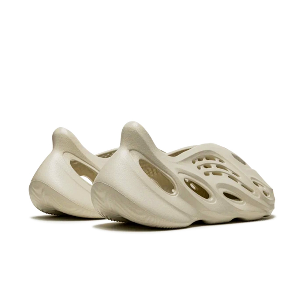 Yeezy Foam Runner Bege
