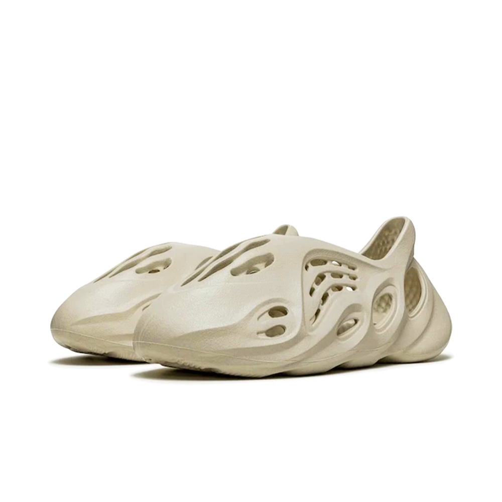 Yeezy Foam Runner Bege
