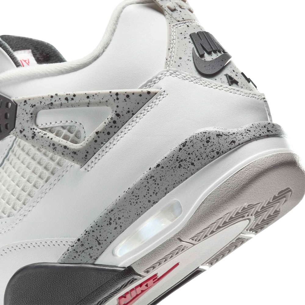 Têniis Nike Air Jordan 4 Retro Branco