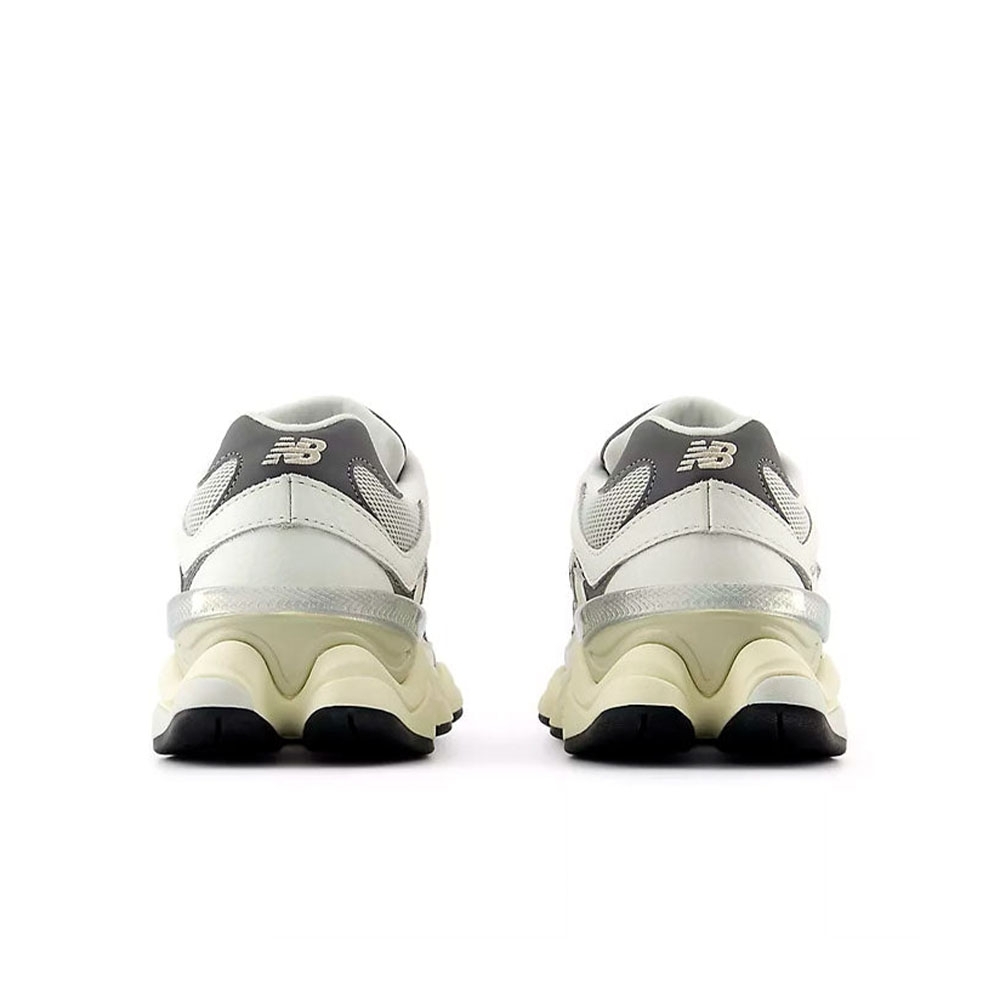 Tênis New Balance 9060 Bege