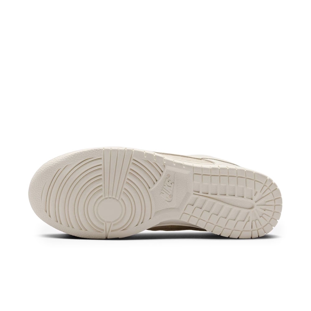 Tênis Nike Dunk Low Bege