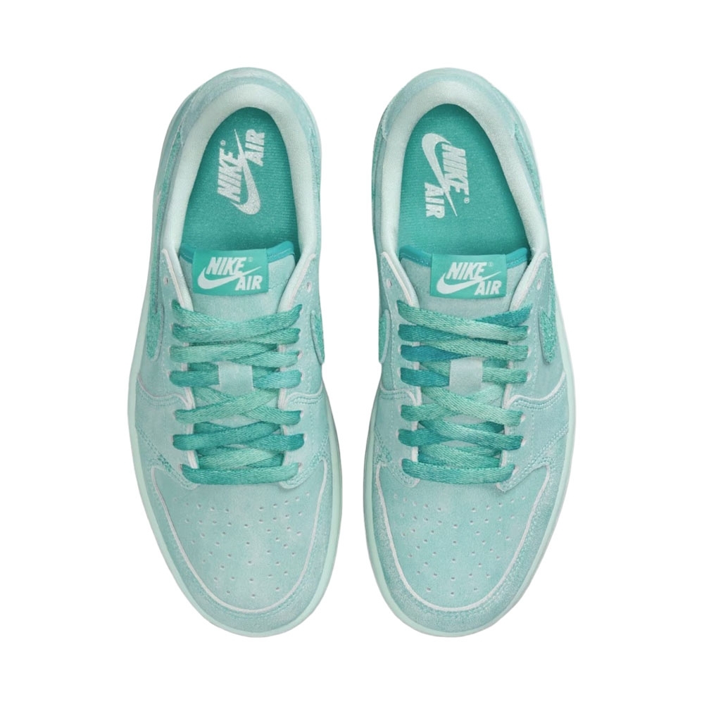 Tênis Air Jordan 1 Retro Low Verde água