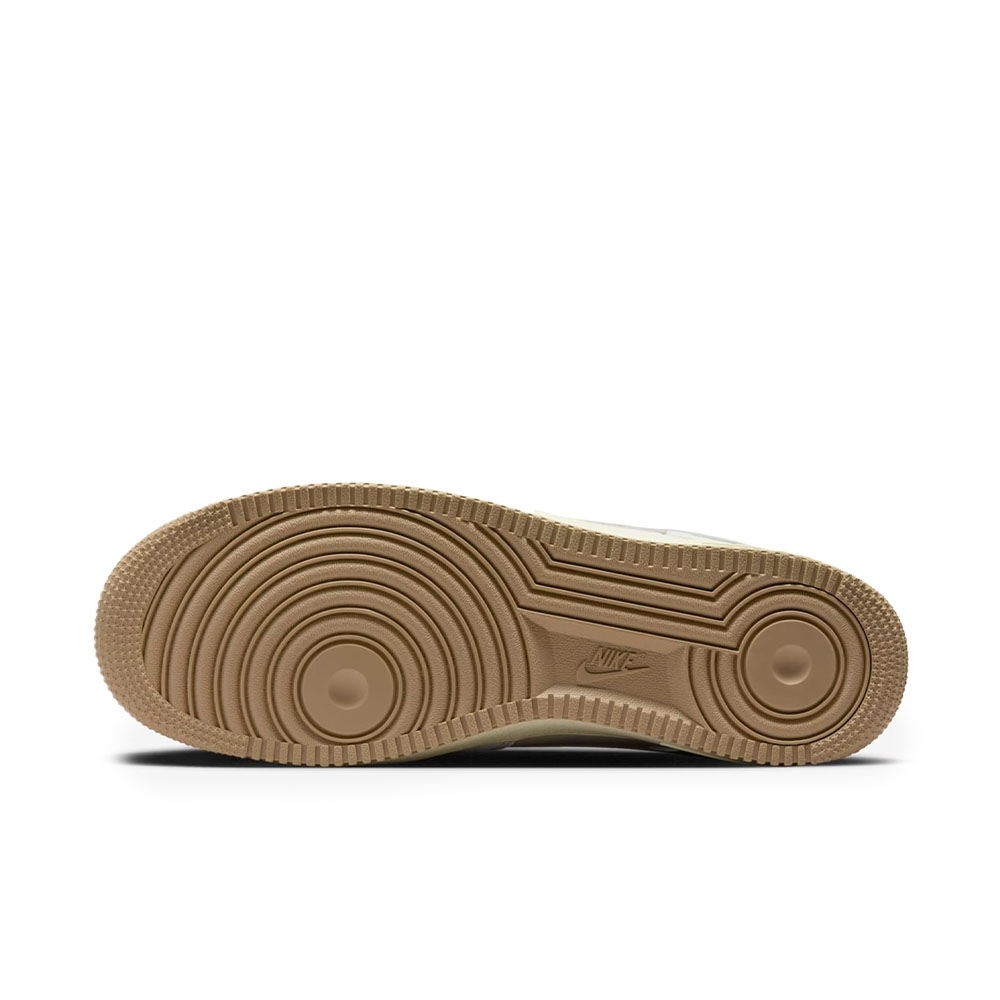 Tênis Nike Air Force 1 '07 Lv8 Bege/marrom