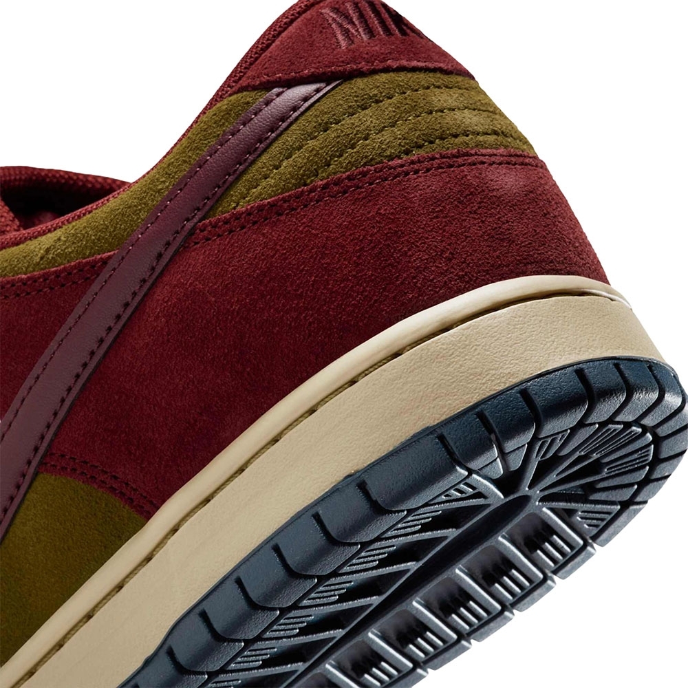 Tênis Nike Sb Dunk Low Pro Vermelho/verde