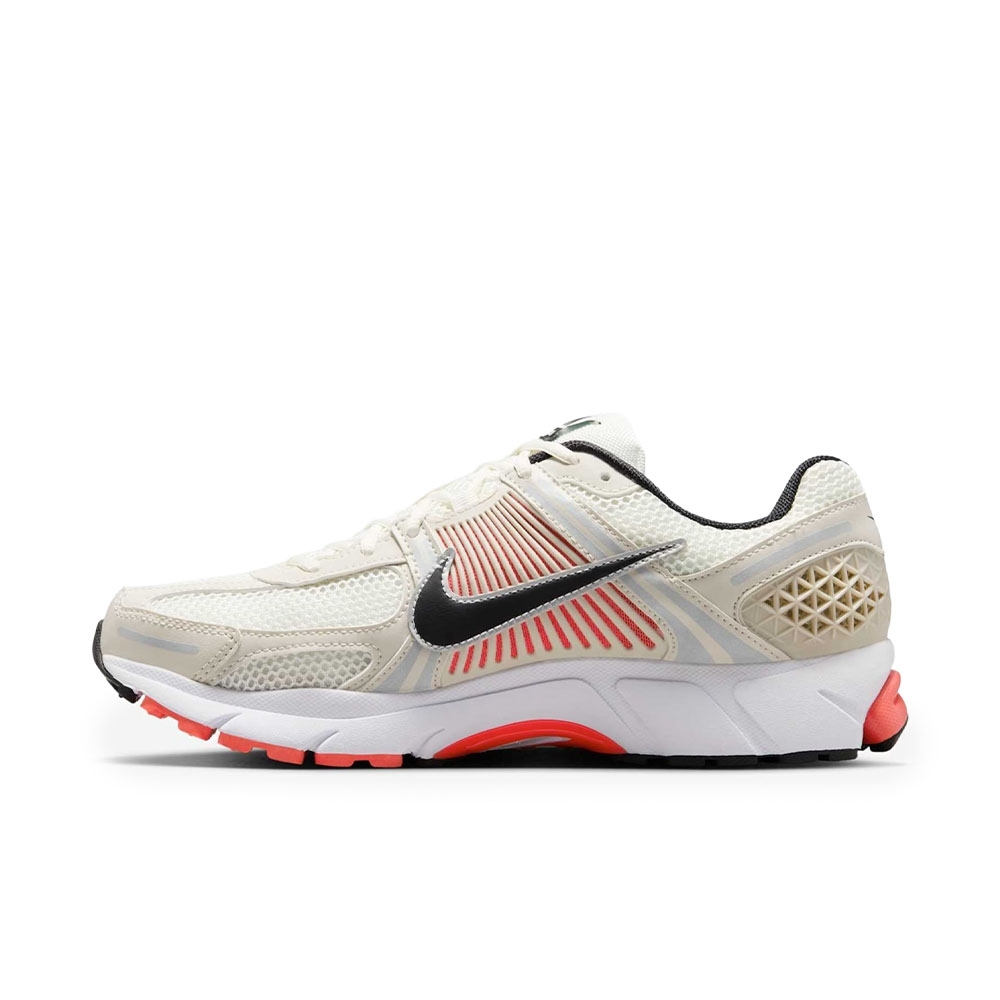Tênis Nike Zoom Vomero 5 Bege/laranja