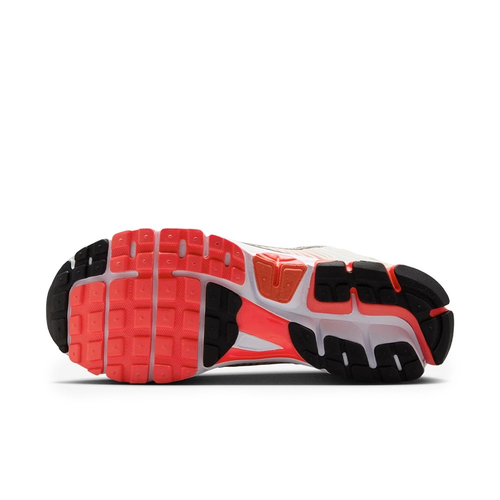 Tênis Nike Zoom Vomero 5 Bege/laranja