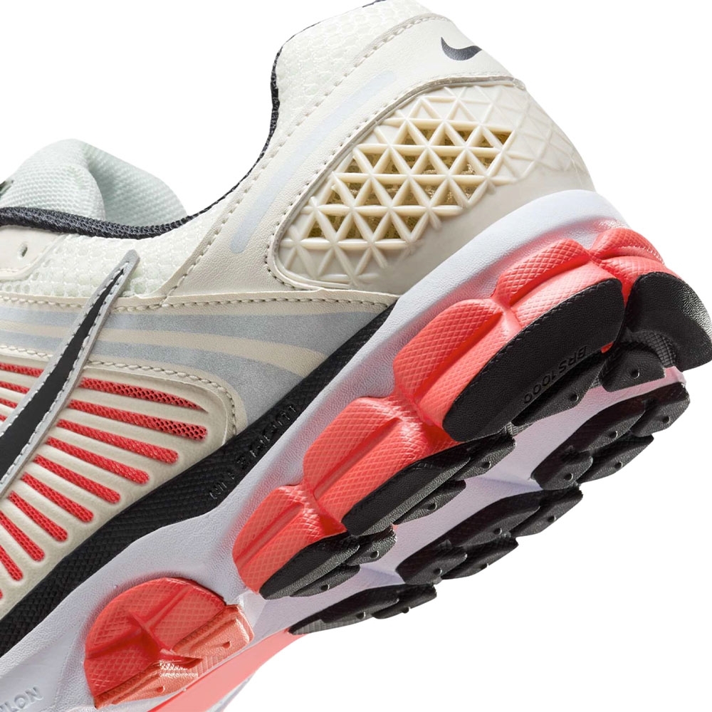 Tênis Nike Zoom Vomero 5 Bege/laranja