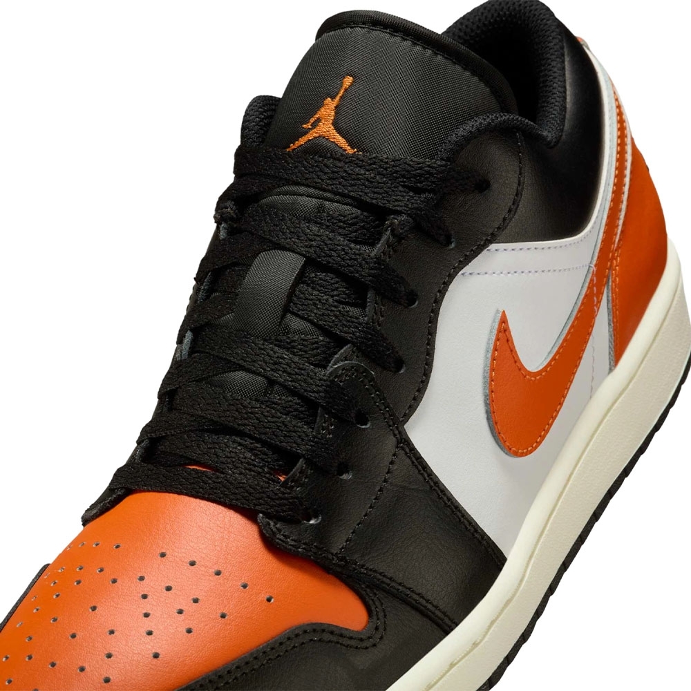 Tênis Air Jordan 1 Low Preto/laranja