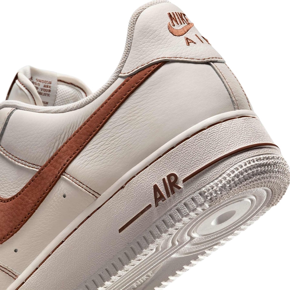Tênis Nike Air Force 1 07 Lv8 Branco/marrom