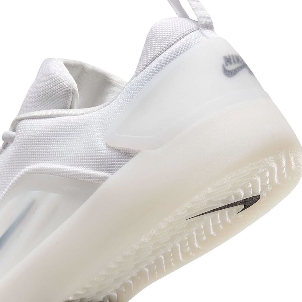 Tênis Nike Sb Zoom Nyjah 4 Branco