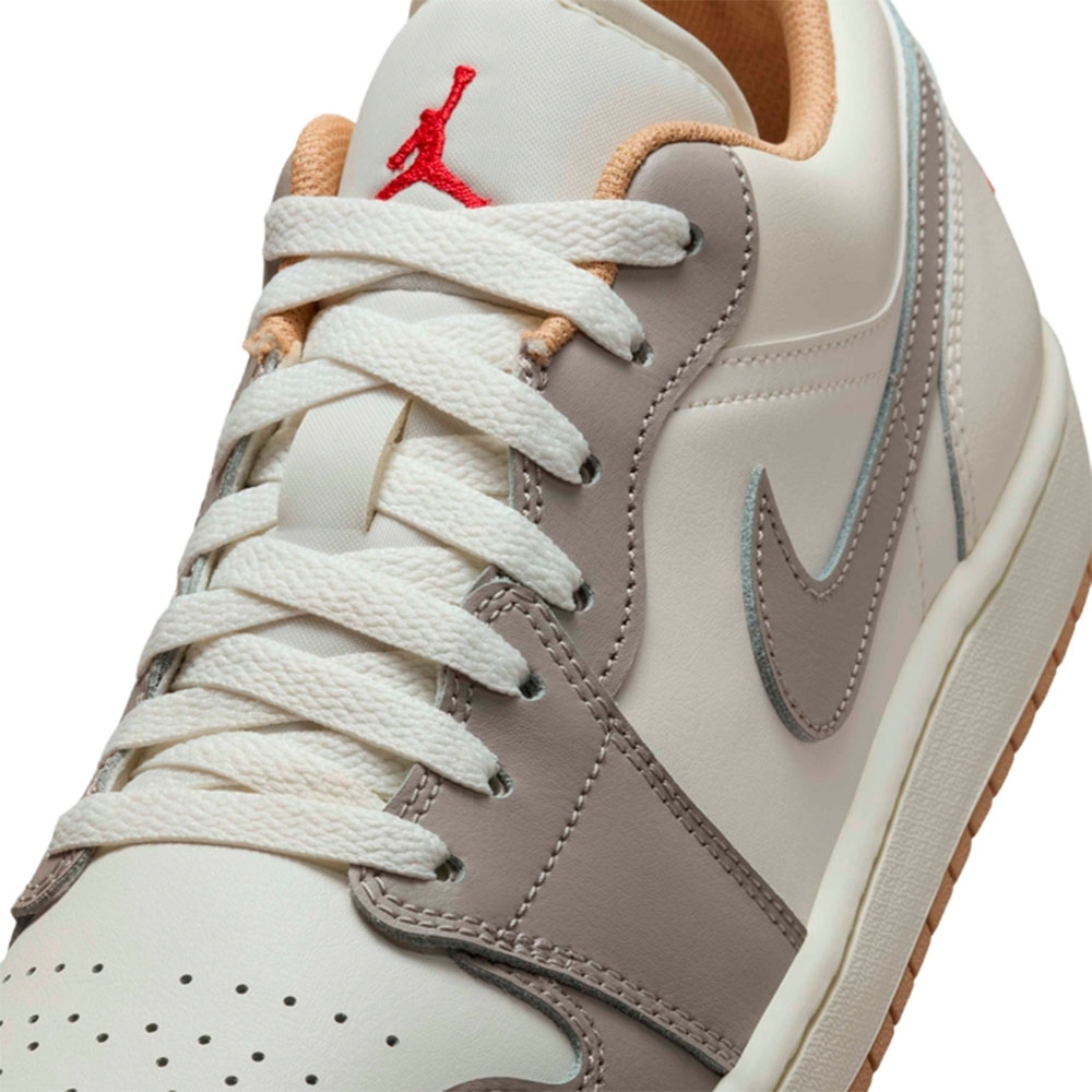 Tênis Air Jordan 1 Low Branco/cinza