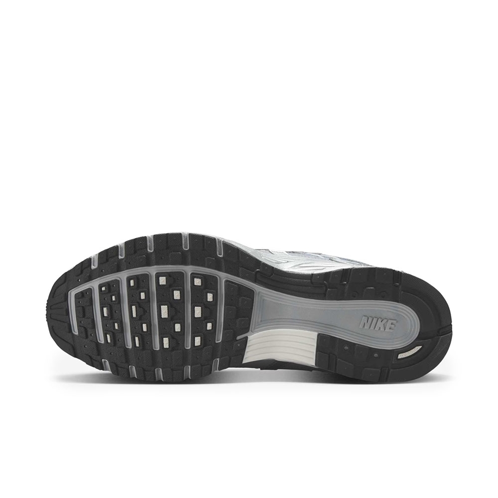 Tênis Nike P-6000 Prata