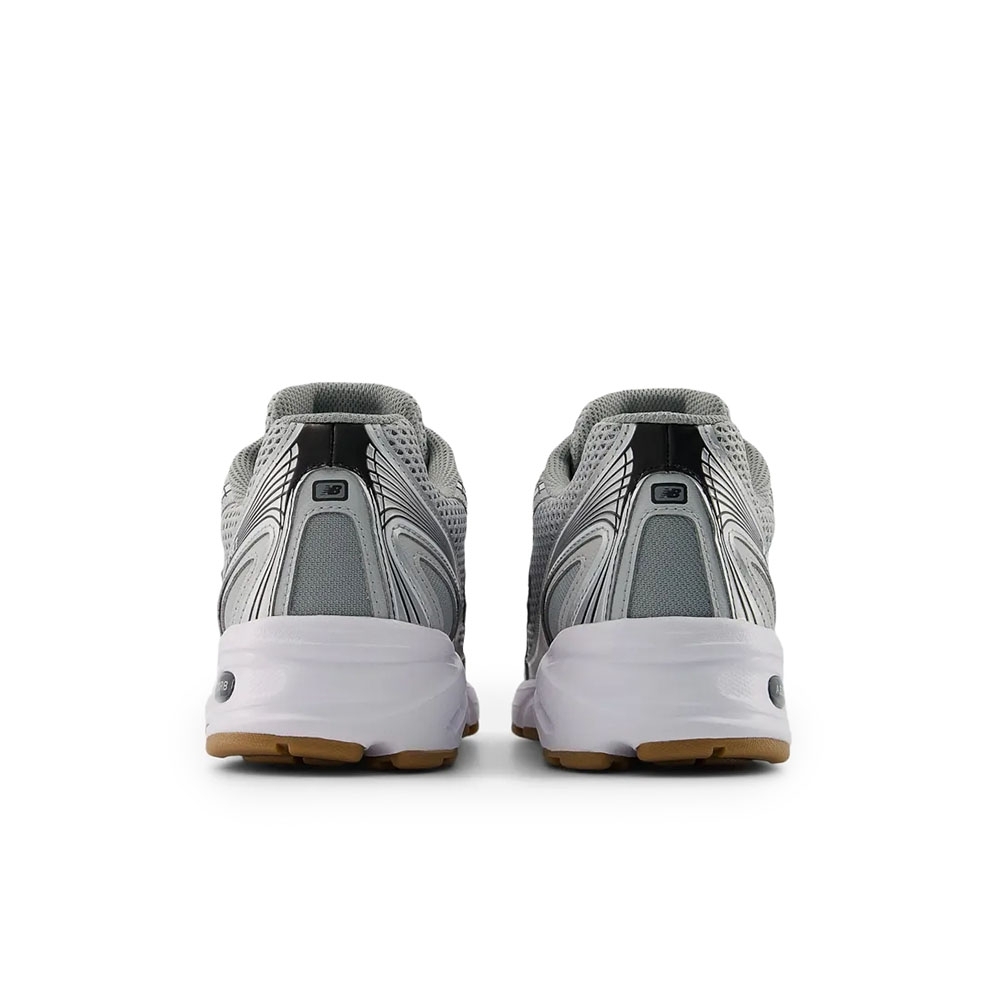 Tênis New Balance 740 Prata/preto