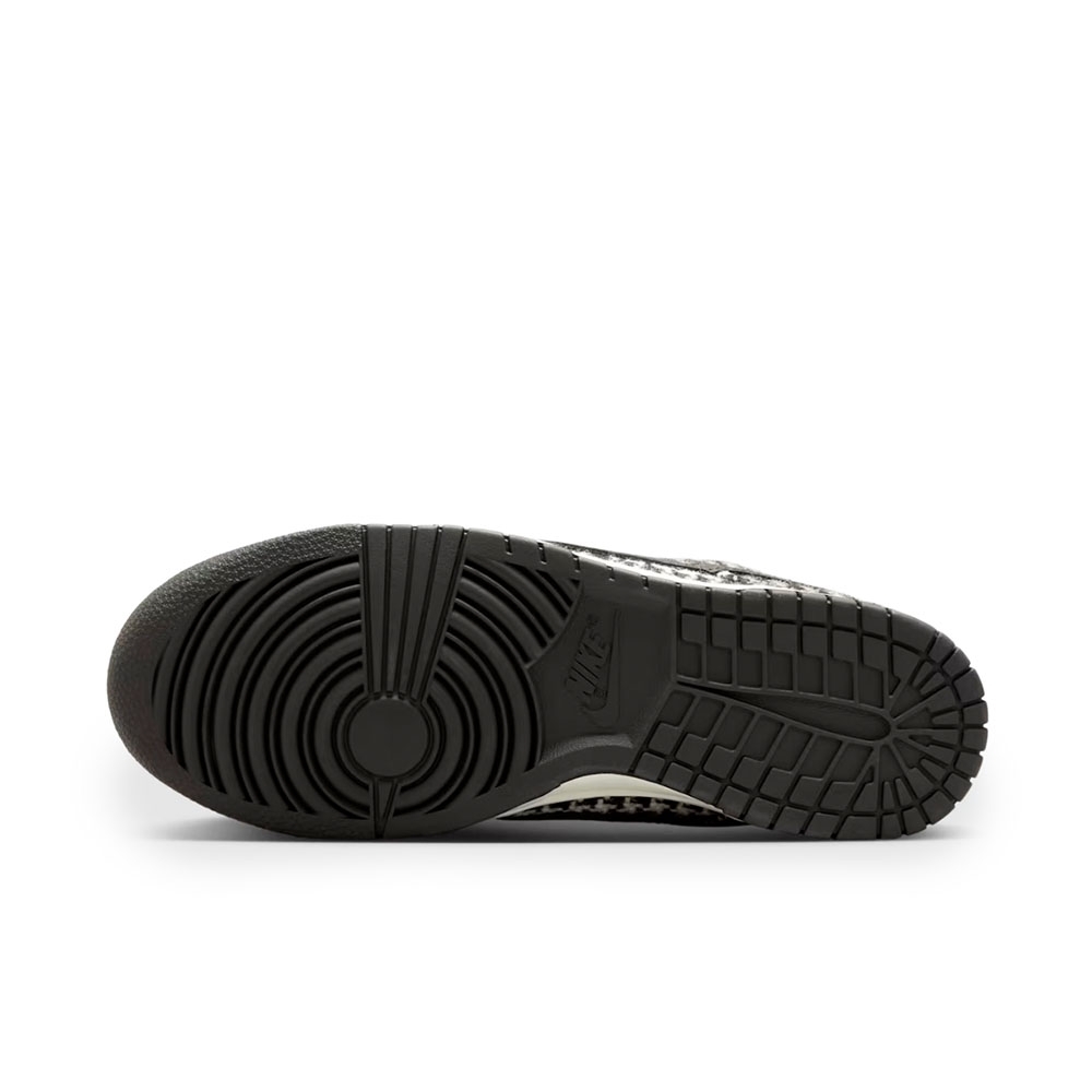 Tênis Nike Dunk Low Xadrez