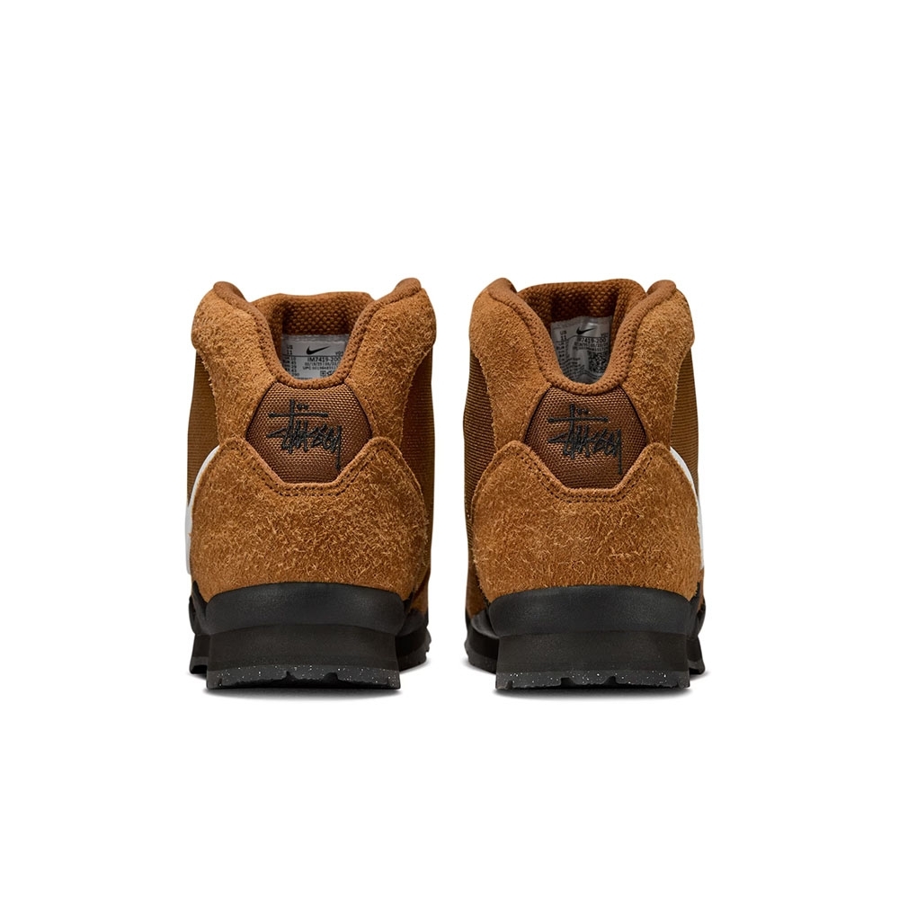 Tênis Nike Baltoro X Stussy Marrom