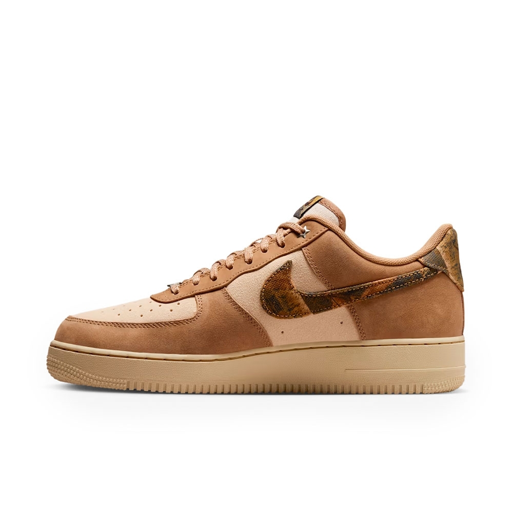Tênis Nike Air Force 1 07 Marrom/bege