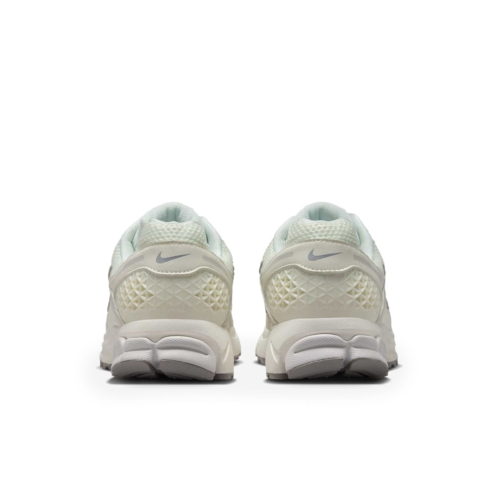 Tênis Nike Zoom Vomero 5 Branco