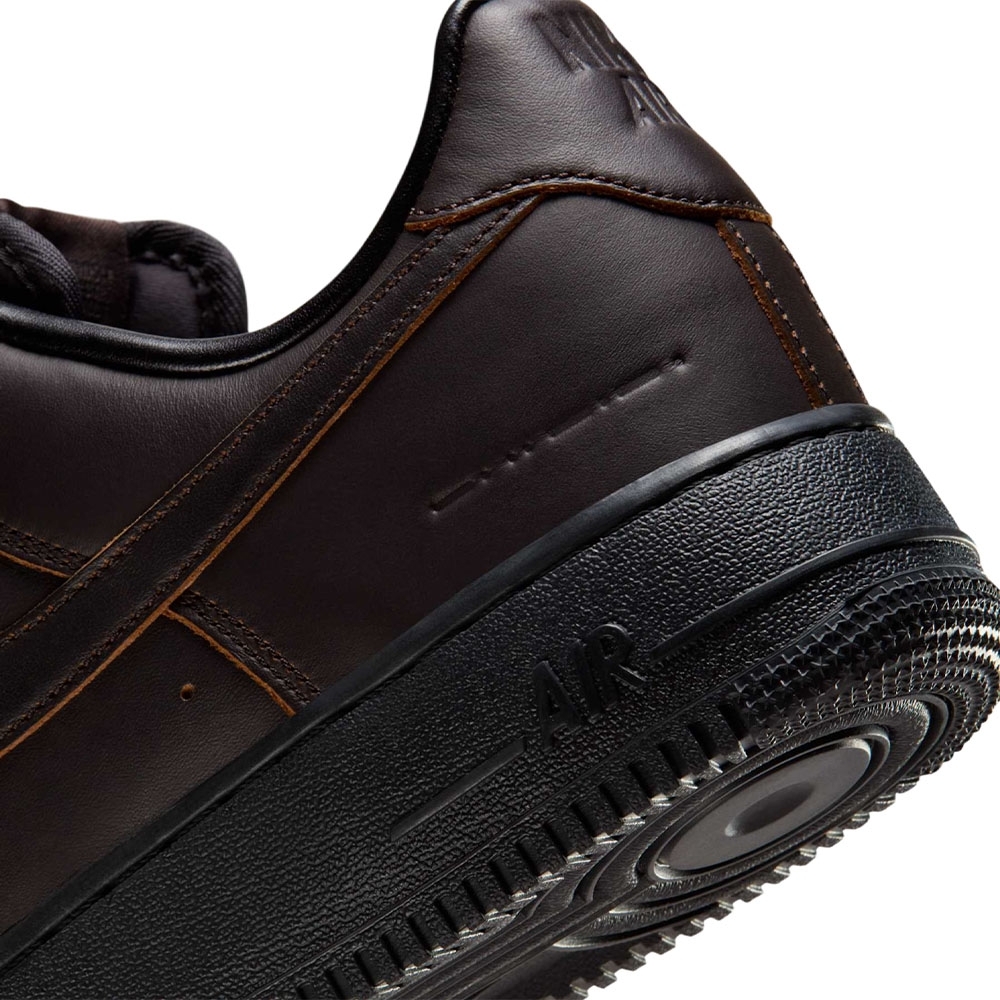 Tênis Nike Air Force 1 07 Marrom/preto