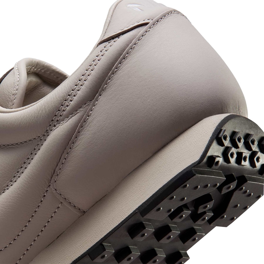 Tênis Nike Dbreak Cinza