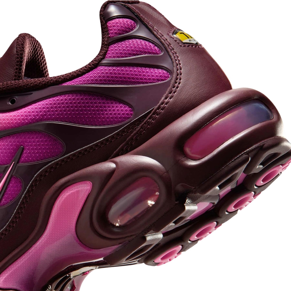Tênis Nike Air Max Plus Rosa