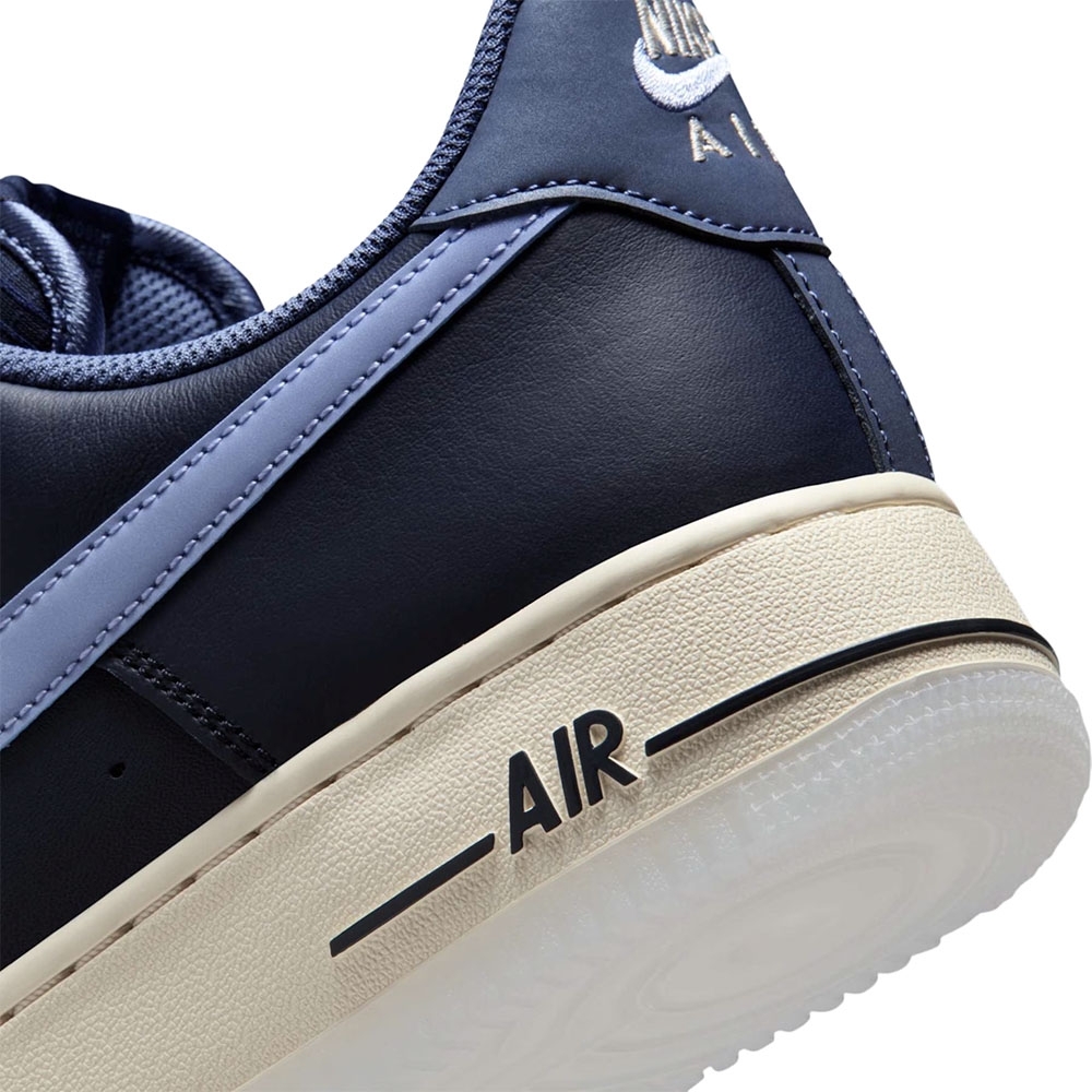 Tênis Nike Air Force 1 07 Azul Marinho