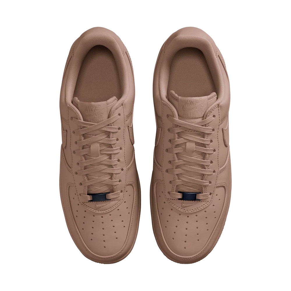Tênis Nike Air Force 1 Marrom