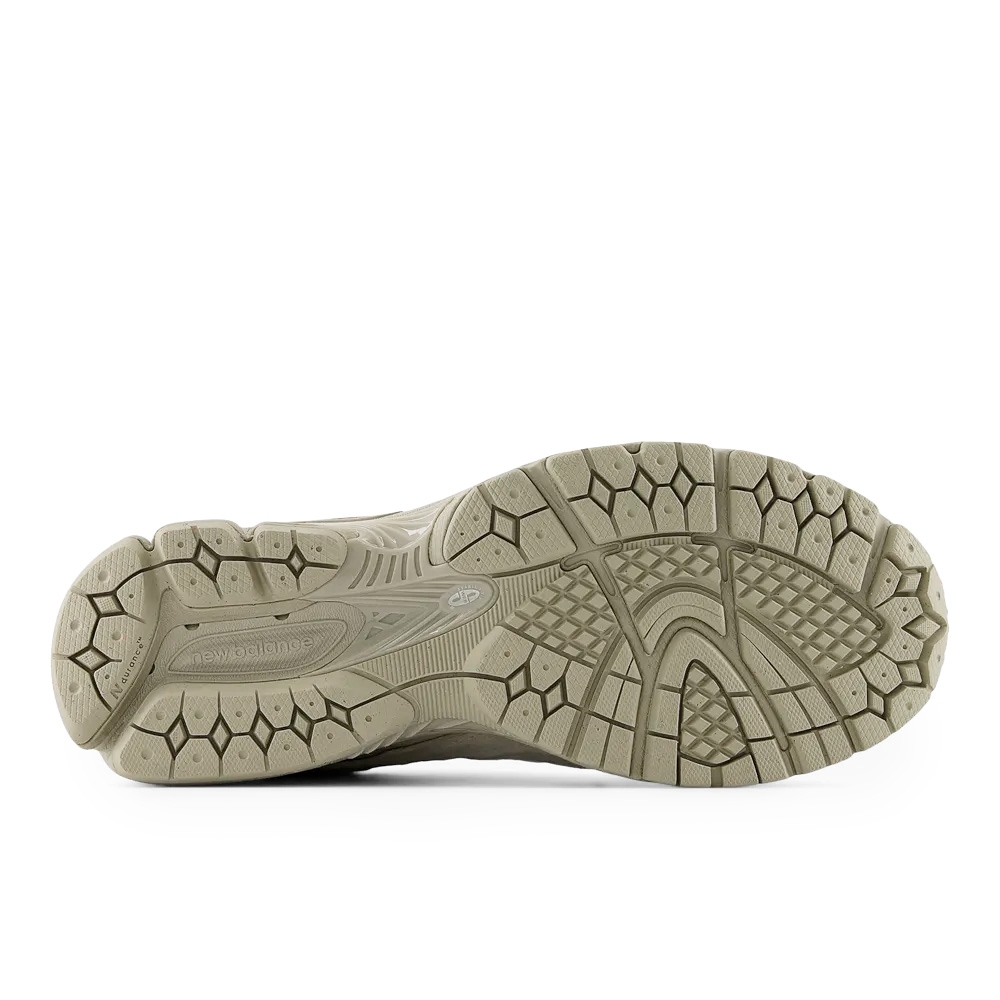 Tênis New Balance 2002r Bege