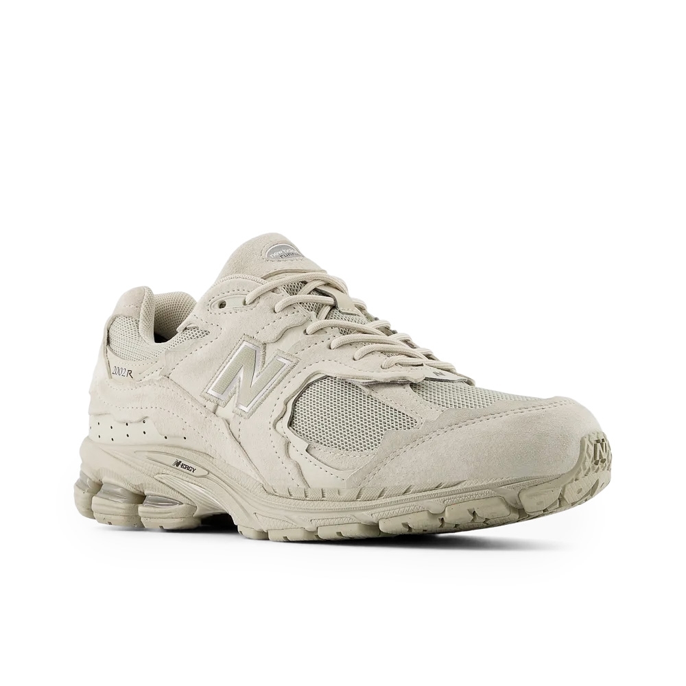 Tênis New Balance 2002r Bege