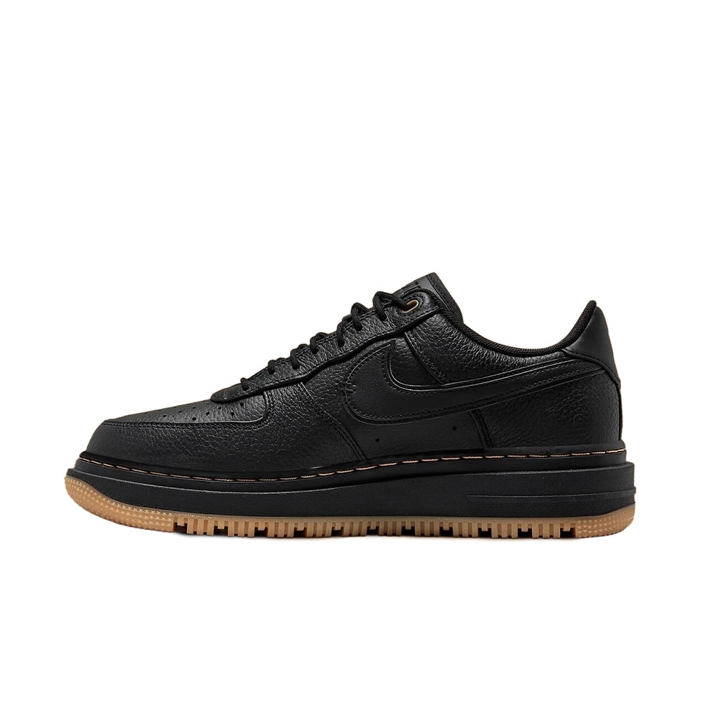 Tênis Nike Air Force 1 Luxe Preto